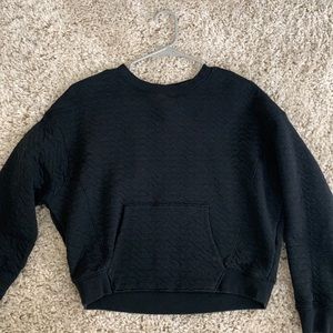 All in motion black sweatshirt. Size small! Worn once! Great condition.
